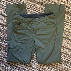 Patagonia Hiking Pants size 2 Women’s